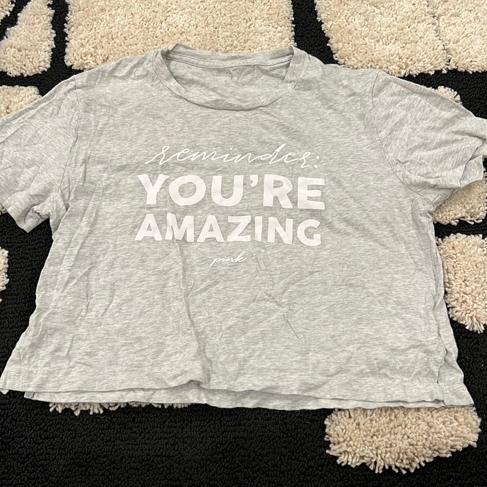 Cropped graphic tee